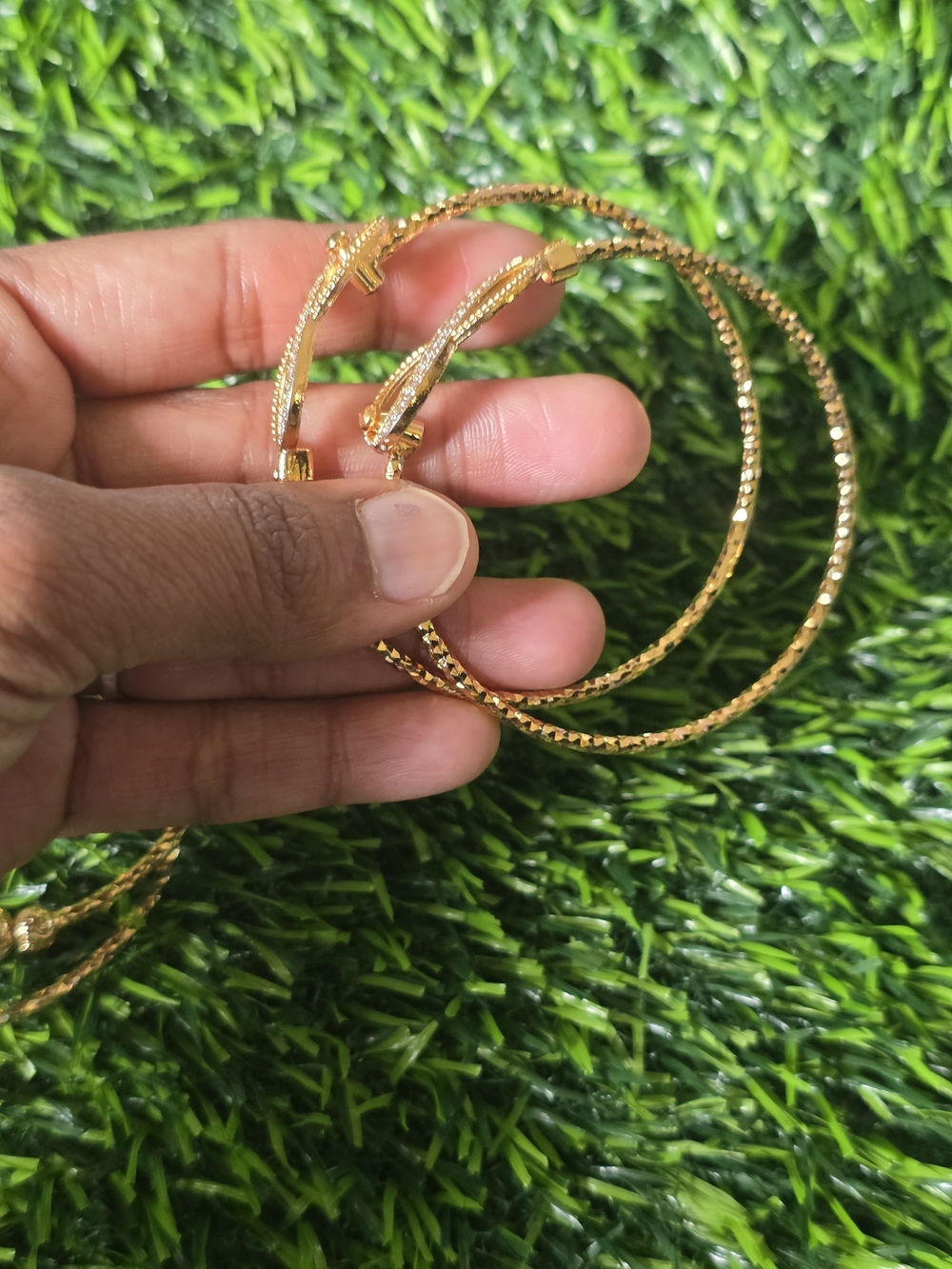 Bracelets - Picture 2 of 3